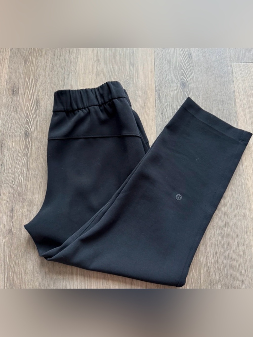 Lululemon On the Fly Straight Leg Ankle Pants | Size 4
